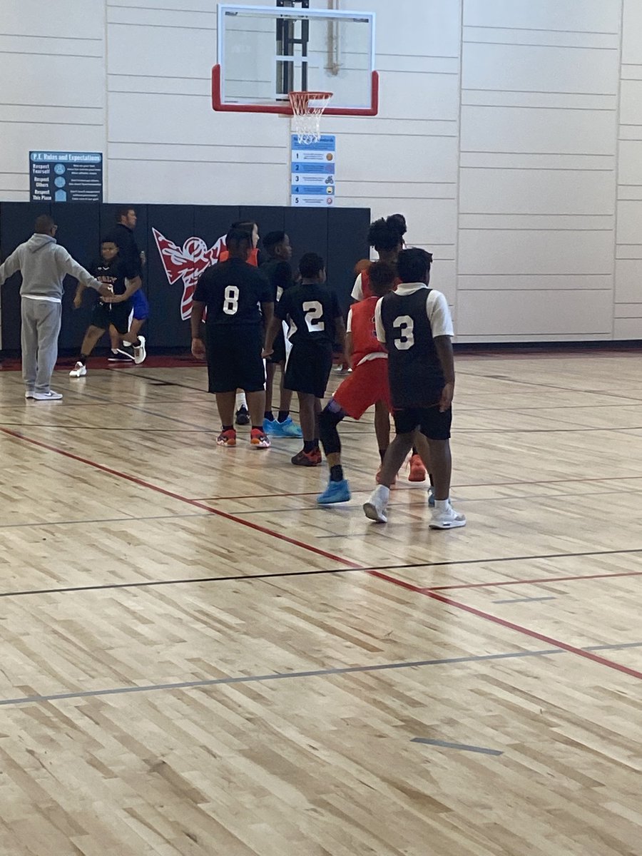 savior_holy's tweet image. The first home game in 30 years! Glory to God, we finally have a gym!Thank you to Fr. Billinger who took the first shot to kick off the boys basketball season! Thank you to all of our students, faculty, staff, alumni, benefactors, and parishioners for your continued support!