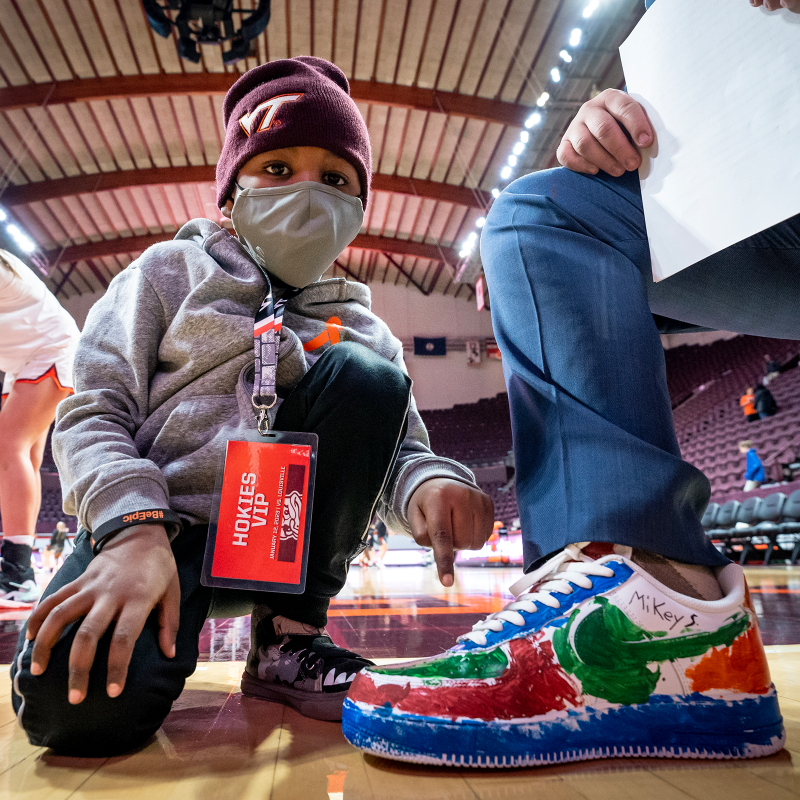 hokiesports's tweet photo. What a night ☺️

@HokiesWBB's staff had the honor of wearing these custom shoes painted by @CarilionClinic's pediatric oncology patients for 𝗖𝗼𝗮𝗰𝗵𝗲𝘀 𝘃𝘀. 𝗖𝗮𝗻𝗰𝗲𝗿.

Text 'Carilion' to 71760 to bid on the shoes 📲
