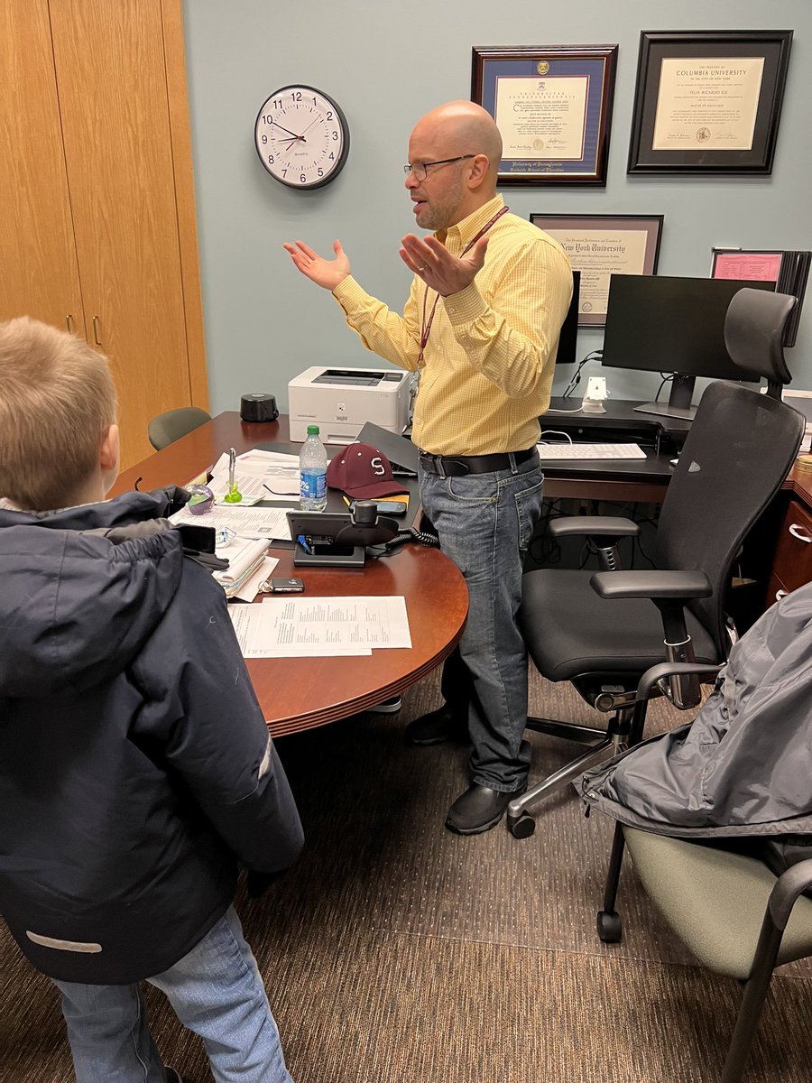 QRS_Smith's tweet photo. Happy birthday to you! Amazing job with the morning announcements today! #qrspride https://t.co/3tXmVdhcNs