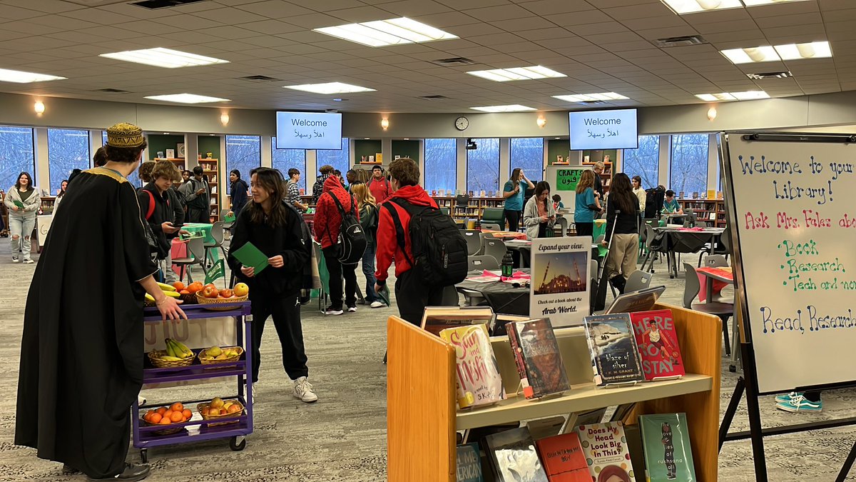 When the library is transformed into an Arabic marketplace it’s a lucky Friday the 13th. @AnneStowers19 @SMEastLibrary @smnw_ProjectLIT @TheNorthLibrary
