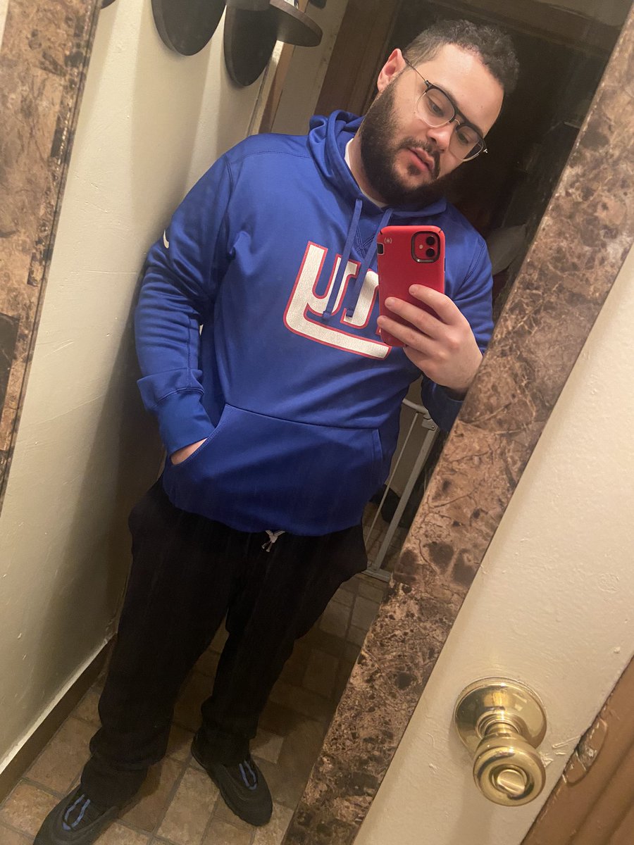 Jay82232058's tweet image. Let’s gooooo @Giants #BigBlueFriday #playoffweekend #OurWay #GiantsNation #Giants #TogetherBlue