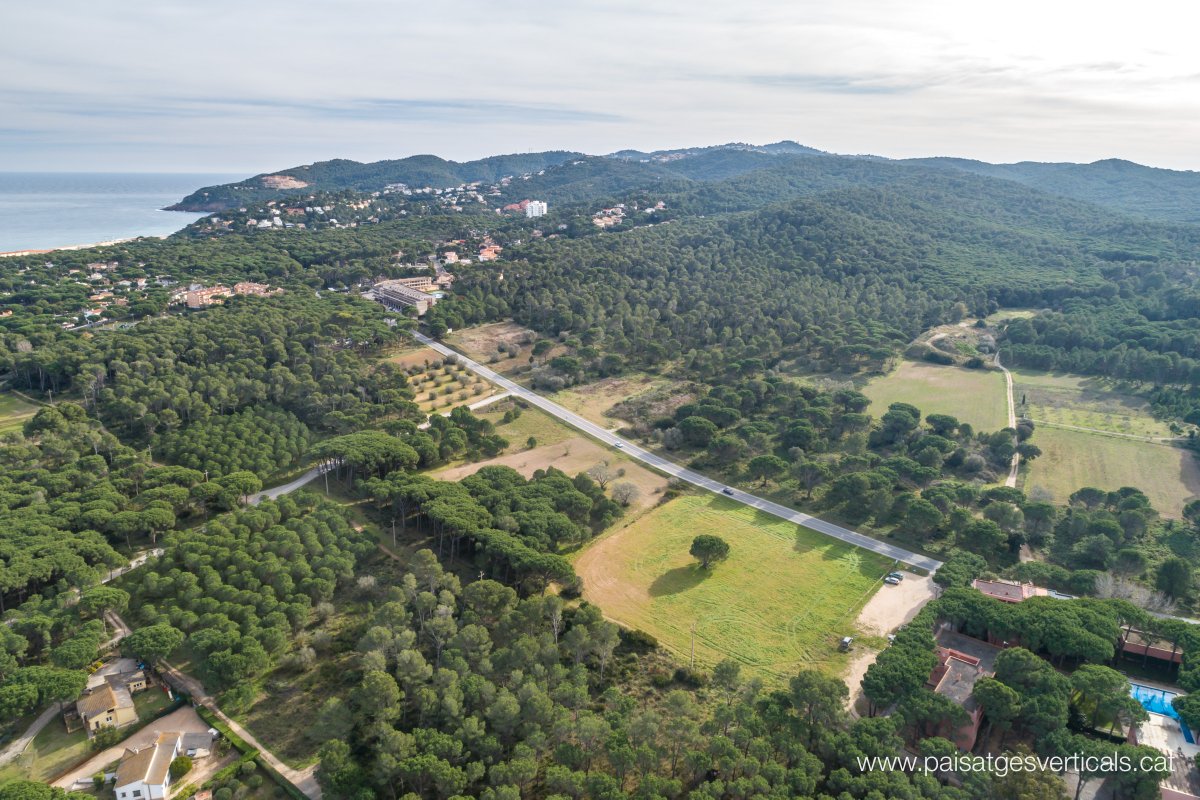 Moltes entitats, en especial <a href="/SosCostaBrava/">SOS Costa Brava 🌊🌊 #ProuCimentMésPinedes</a>, estem de celebració!🎉
El Govern impulsarà el Conservatori del Litoral de Catalunya com a organisme independent, tal i com demanàvem!🌊
El #ConservatoriLitoral serà públic i servirà per adquirir sòl costaner amenaçat💚
#SOSCosta