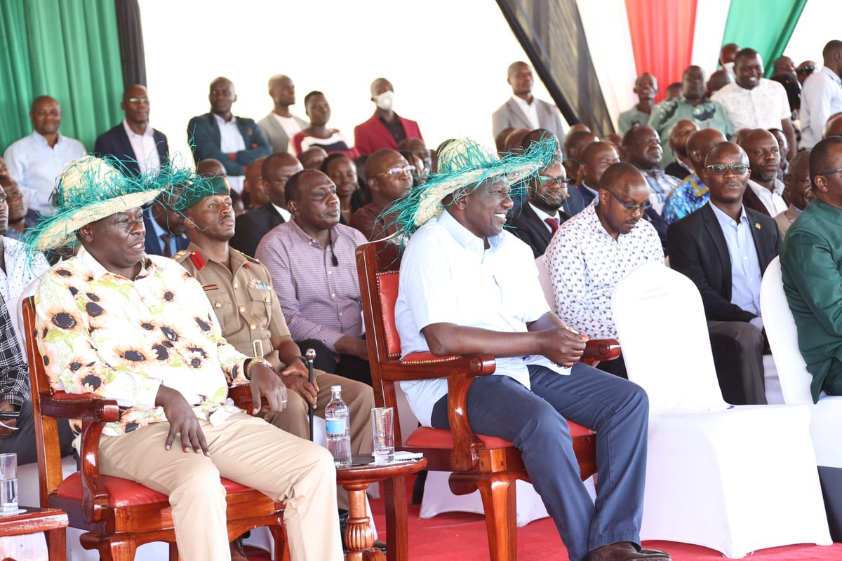 Homa Bay Governor Gladys Wanga gifts President William Ruto a bull. President Ruto is on a two-day visit of Homa Bay, Siaya and Kisumu counties to launch various development projects.

Source: PCS
