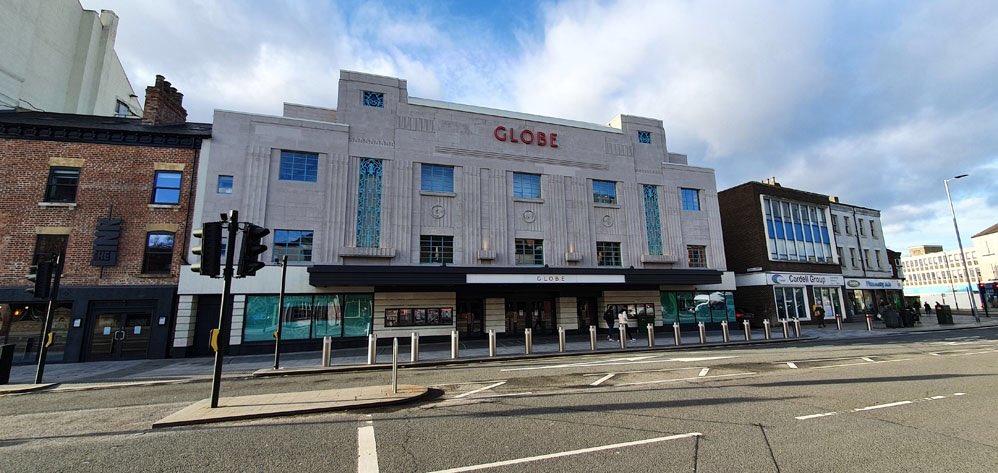 A bit of Art Deco architecture for you. Former Globe cinema, Stockton now a music and comedy venue. Recently restored/reopened. In its present form dates from 1935 on site of two earlier cinemas, the first of 1913. #Cinemas #Stockton Our Stockton page 👉 englandsnortheast.co.uk/stockton/