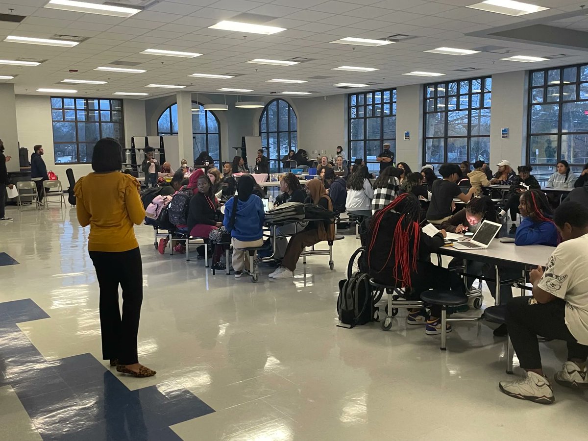 High Point Central (@hpchighschool) on Twitter photo Learning Hub Parent Engagement Night! <a href="/GCSchoolsNC/">Guilford Co. Schools</a> #believeinthebison #bisonpride Learning Hub Parent Engagement Night! <a href="/GCSchoolsNC/">Guilford Co. Schools</a> #believeinthebison #bisonpride