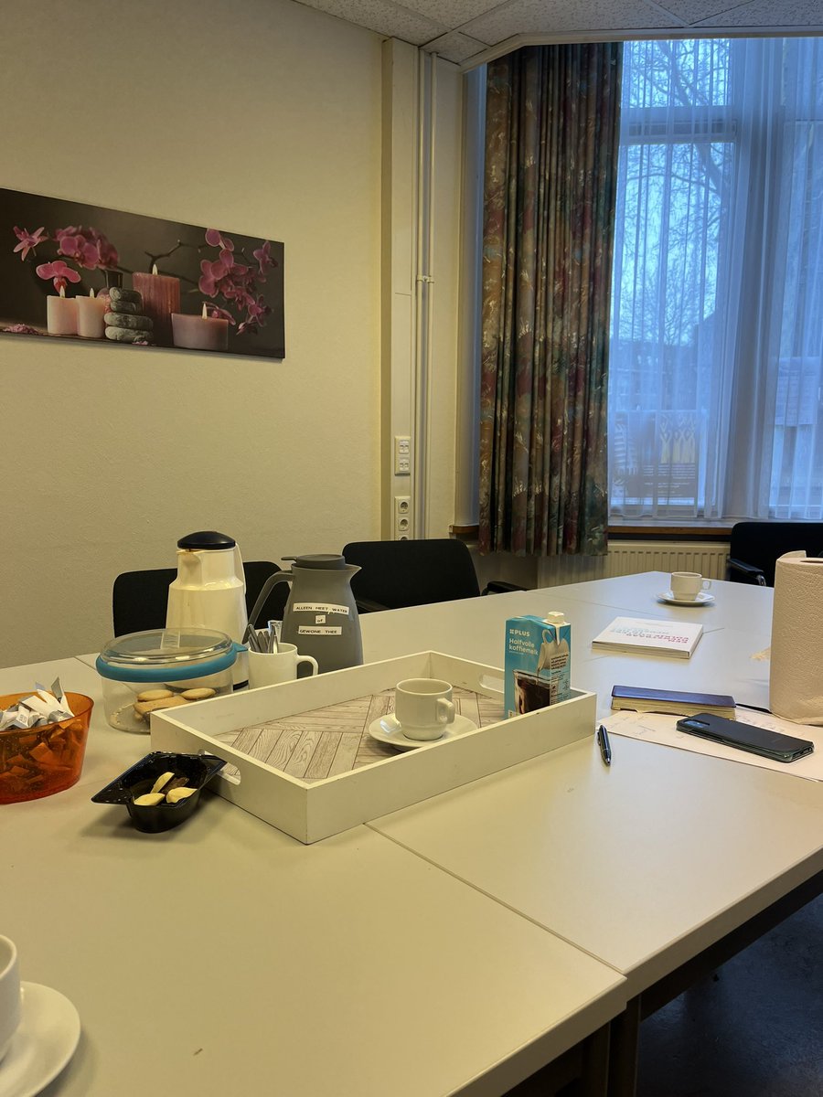 ziekenverzorger's tweet photo. Vanmiddag een gesprek gehad bij de #parochie #kerk hier in Zevenaar voor #vrijwilligerswerk We hebben de mogelijkheden besproken om redactiewerk te gaan doen icm huisbezoek parochianen voor een gesprekje en/ of parochianen bezoeken die op hun sterfbed liggen. https://t.co/wrzSUhzYUk