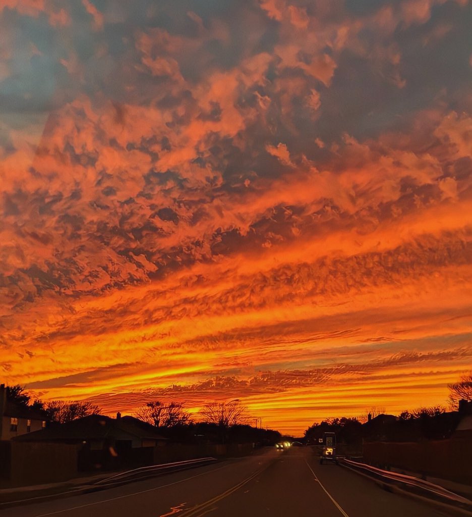 ChivisPsicologa's tweet photo. Tweet para apreciar el cielo. (Suban sus fotos) https://t.co/CO5FaCPkk0