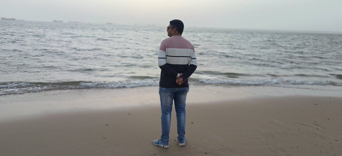 JD4Smile's tweet photo. “If people are doubting how far you can go, go so far that you can’t hear them anymore.”

-Michele Ruiz

#motivational 
#StayPositive 
#HappyLohri2023 https://t.co/YWpL6FcwOQ