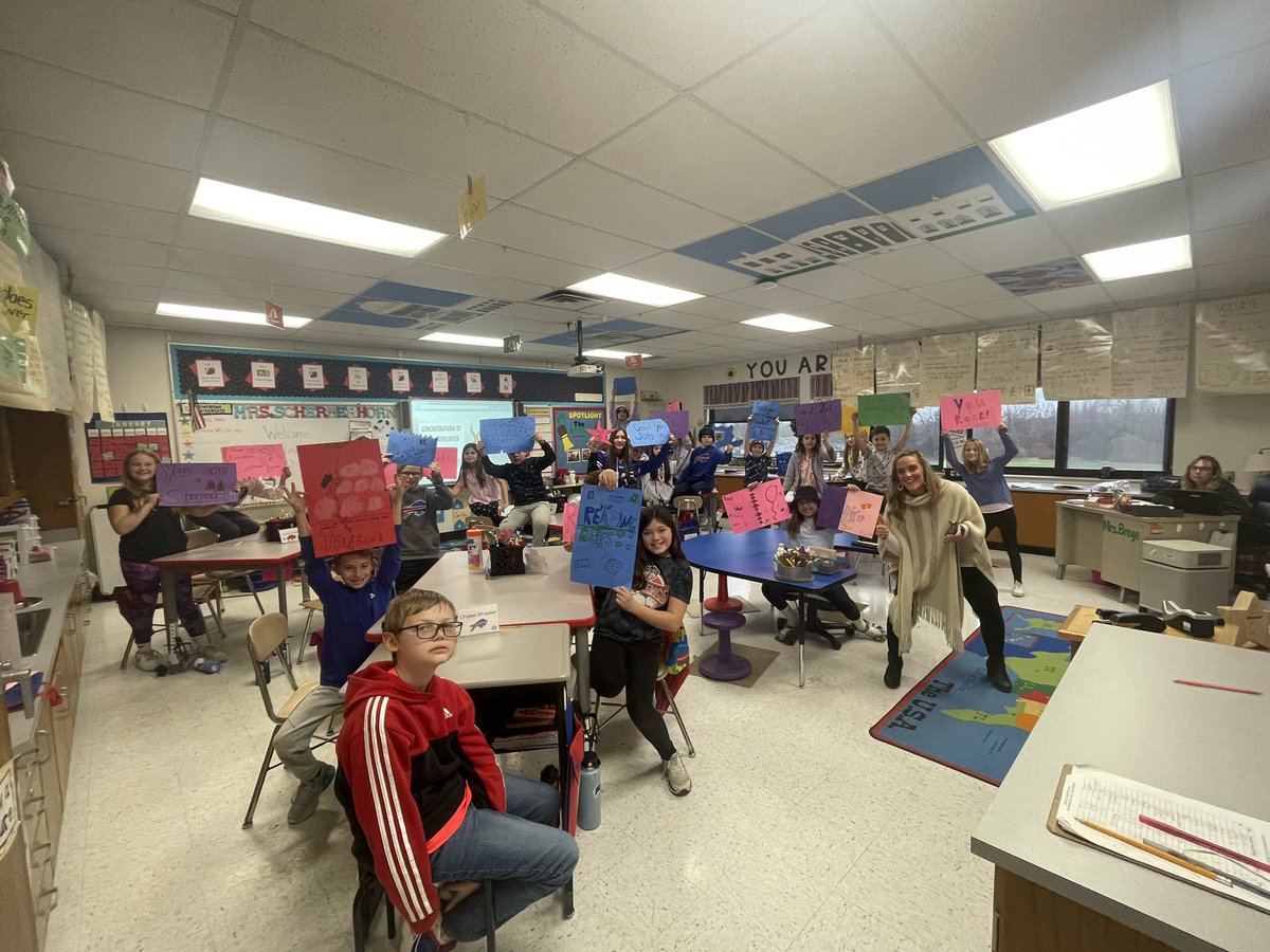 tbrin0579's tweet photo. Yesterday our 5th and Kindergarden reading buddies got together for a super reader celebration! @WindomElem https://t.co/WDCcosGTOO