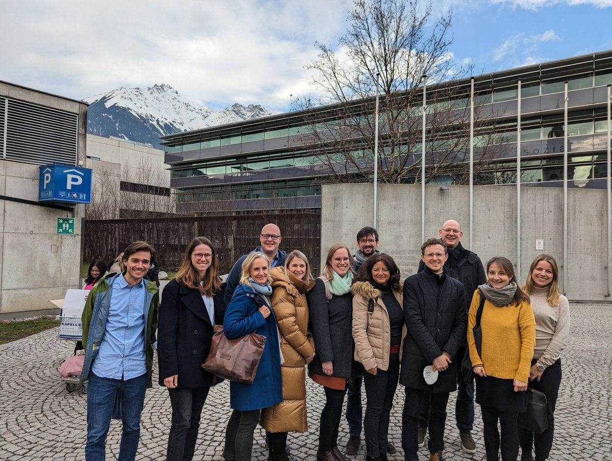 Leonhard Dobusch tweet media