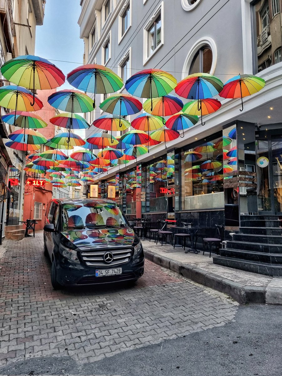 bylimousine's tweet photo. We are wherever you want. 🚘 🛩✈️
#istanbul #turkiye #tourism #tour #vip #car #hotel #airport #private #mercedes #luxury #trip #travel #hotels #driver #colorful #like #rainbow #renkler #view #insta #instalike #instagood #follow https://t.co/7PGR82bCBr