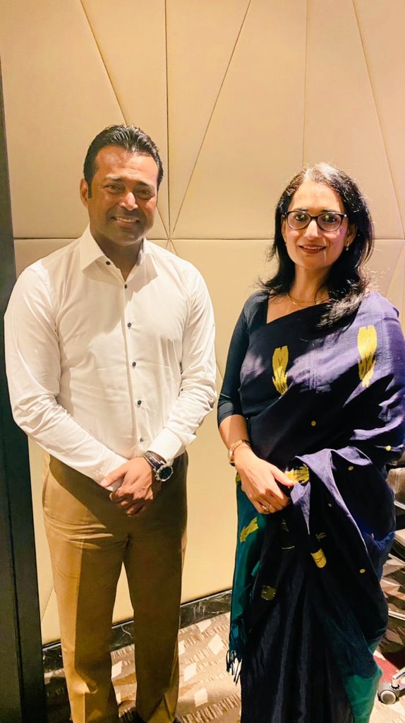 PreetiKaushik24's tweet photo. Proud to host two of the real heroes of our times @Leander @DuttYogi at @icsi_cs Lion heart inspiring the wrestling yogi and the two inspiring the entire nation. Jai Hind https://t.co/gLlw1WQS0U