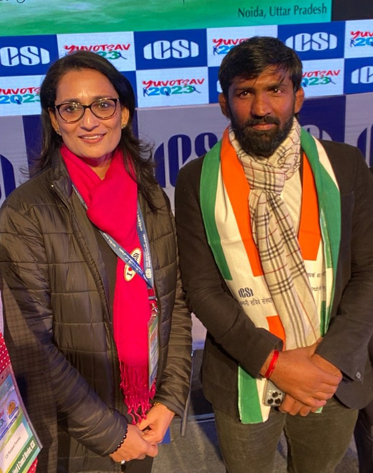 PreetiKaushik24's tweet photo. Proud to host two of the real heroes of our times @Leander @DuttYogi at @icsi_cs Lion heart inspiring the wrestling yogi and the two inspiring the entire nation. Jai Hind https://t.co/gLlw1WQS0U