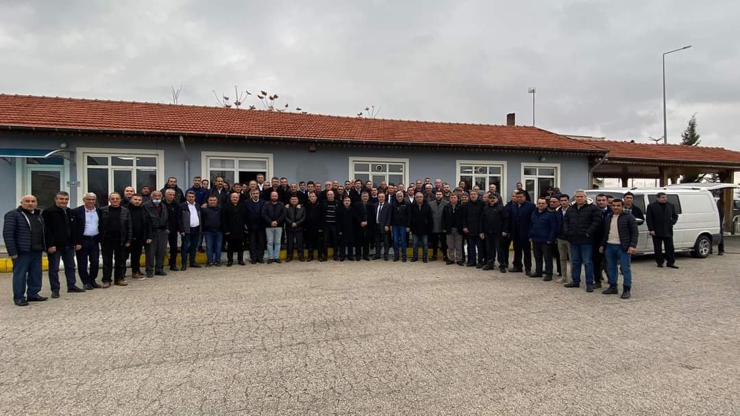 Bugün gerçekleştirilen Isparta Özel Halk Otobüsleri Kooperatifi 2023 Olağan Seçimli Genel Kurulunda, üyelerin teveccühü ile yeniden başkanlığa seçilen, aynı zamanda TÖHOB Genel Sekreterimiz Sn <a href="/DasdonerFaruk/">Faruk Daşdöner</a>
ve ekibini tebrik eder, başarılarının devamını dileriz.
Hayırlı olsun.