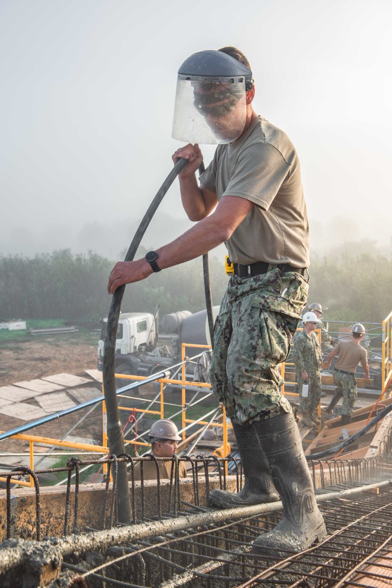 USNavy's tweet image. Seabees aren't afraid to get a little dirty 💪 

🌊 🐝 #Seabees assigned to #NMCB11 are hard at work on Naval Station Rota, Spain.

⚓ NMCB 11 is part of @NECC_ and deploys across @USNavyEurope to defend U.S., allied, and partner interests.

#SeabeesCanDo ✅