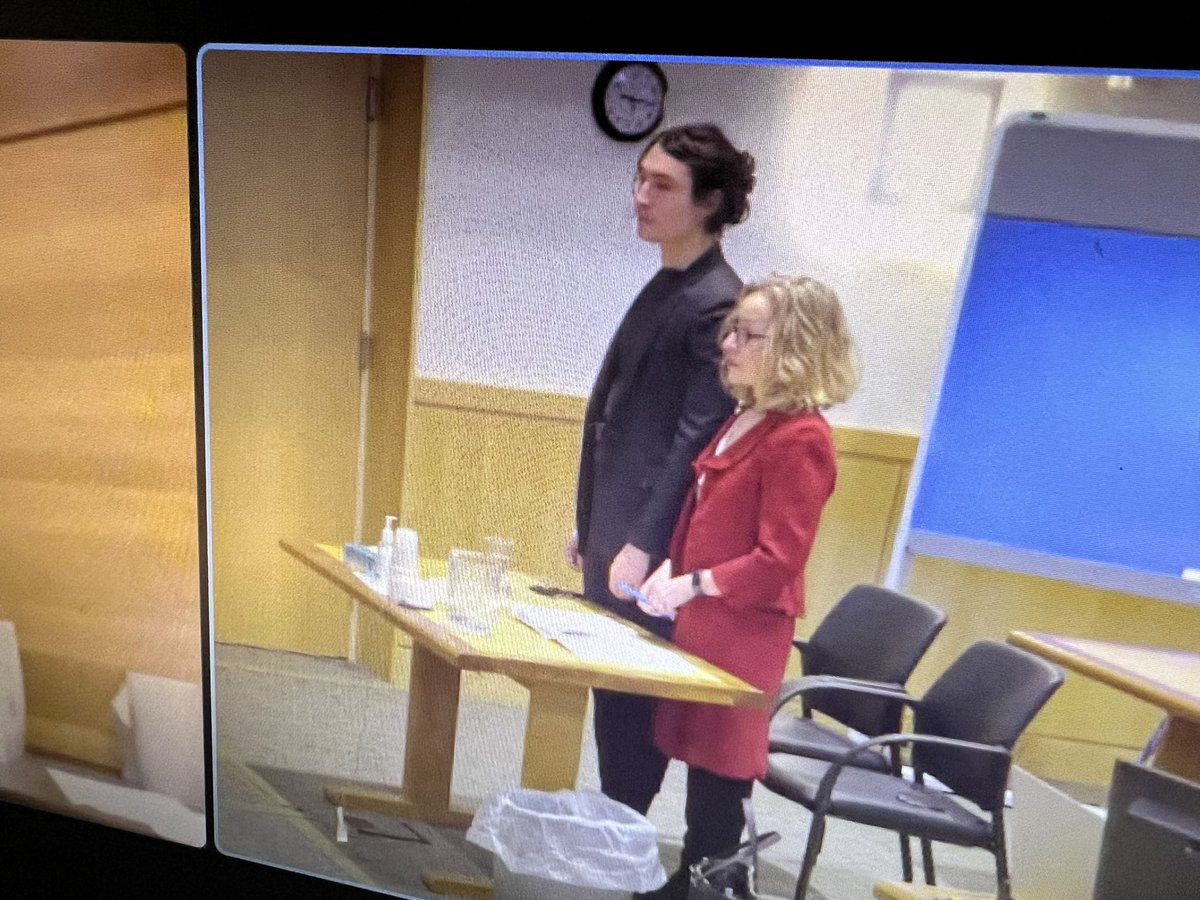 Dom Amato on Twitter "Hollywood actor Ezra Miller appears in a Vermont(01)