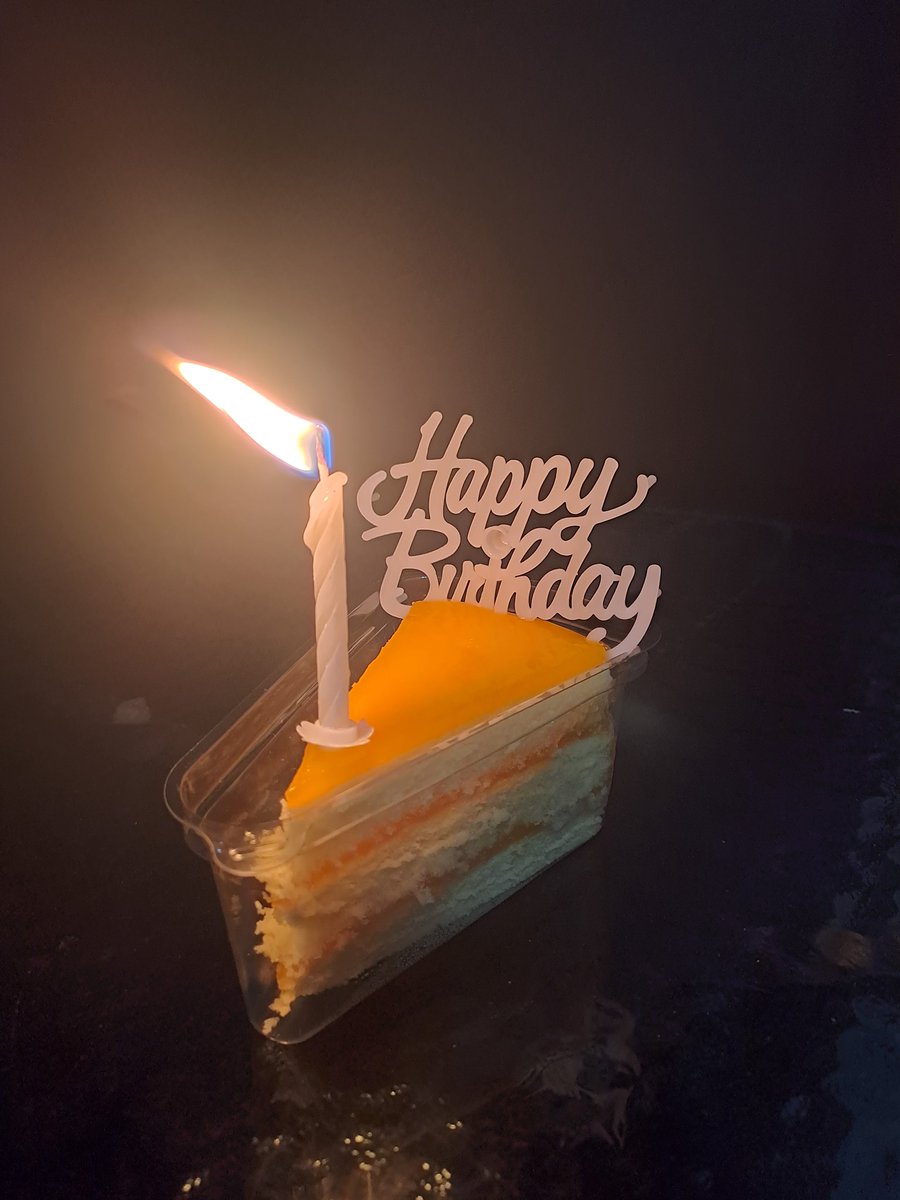 iiTTur's tweet photo. Happy birthday to you 🎂 
อยู่บนนั้น มีเค้กให้เป่ารึป่าวน้าาา..
กำลังมองหนูอยู่ใช่มั้ย?
ส่งความเข้มแข็งมาให้หนูบ้างนะ...คิดถึงมากถึงมากที่สุด...รัก💚
แล้วสักวันจะไปหา. https://t.co/C9zy4dr0fD