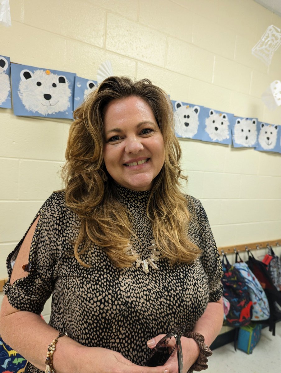 Teacher Spotlight:
Mrs. Lisa is an amazingly creative primary teacher at Axson! Her passion for teaching screams when you watch her teach. She helped at our recent showcase &amp; she impressed with her Montessori knowledge &amp; joy of teaching PK3, PK4, &amp; K We ❤️ you Mrs. Lisa!