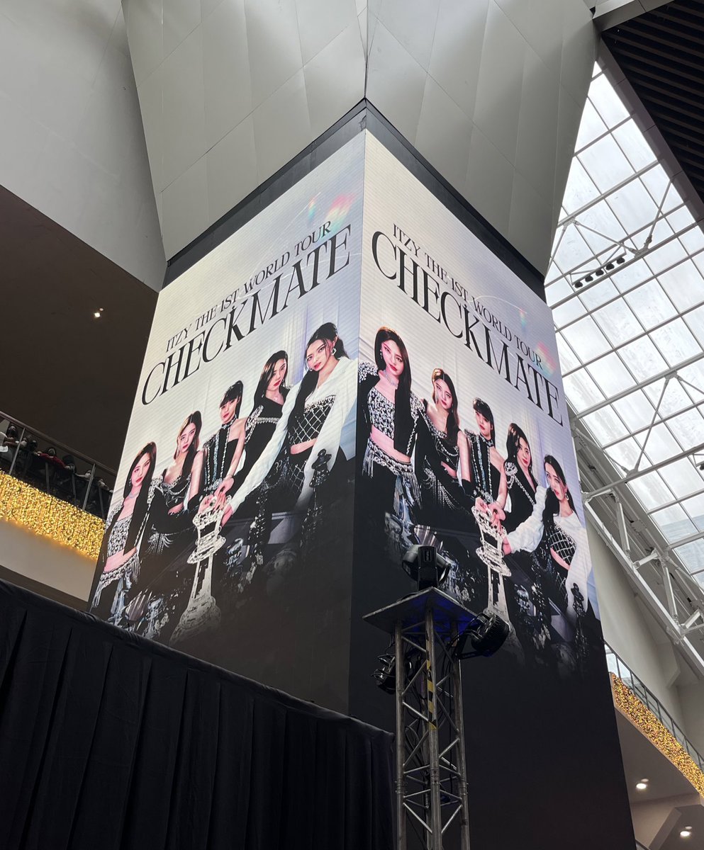 midzycebu's tweet photo. ITZY THE 1ST World Tour CHECKMATE in Manila PRESS EVENT wrapped up!

See you tomorrow for Day 1 Concert MIDZYs!

#ITZYinManila #ITZY_CHECKMATE_MANILA #glorietta https://t.co/rf1Q29pvsw