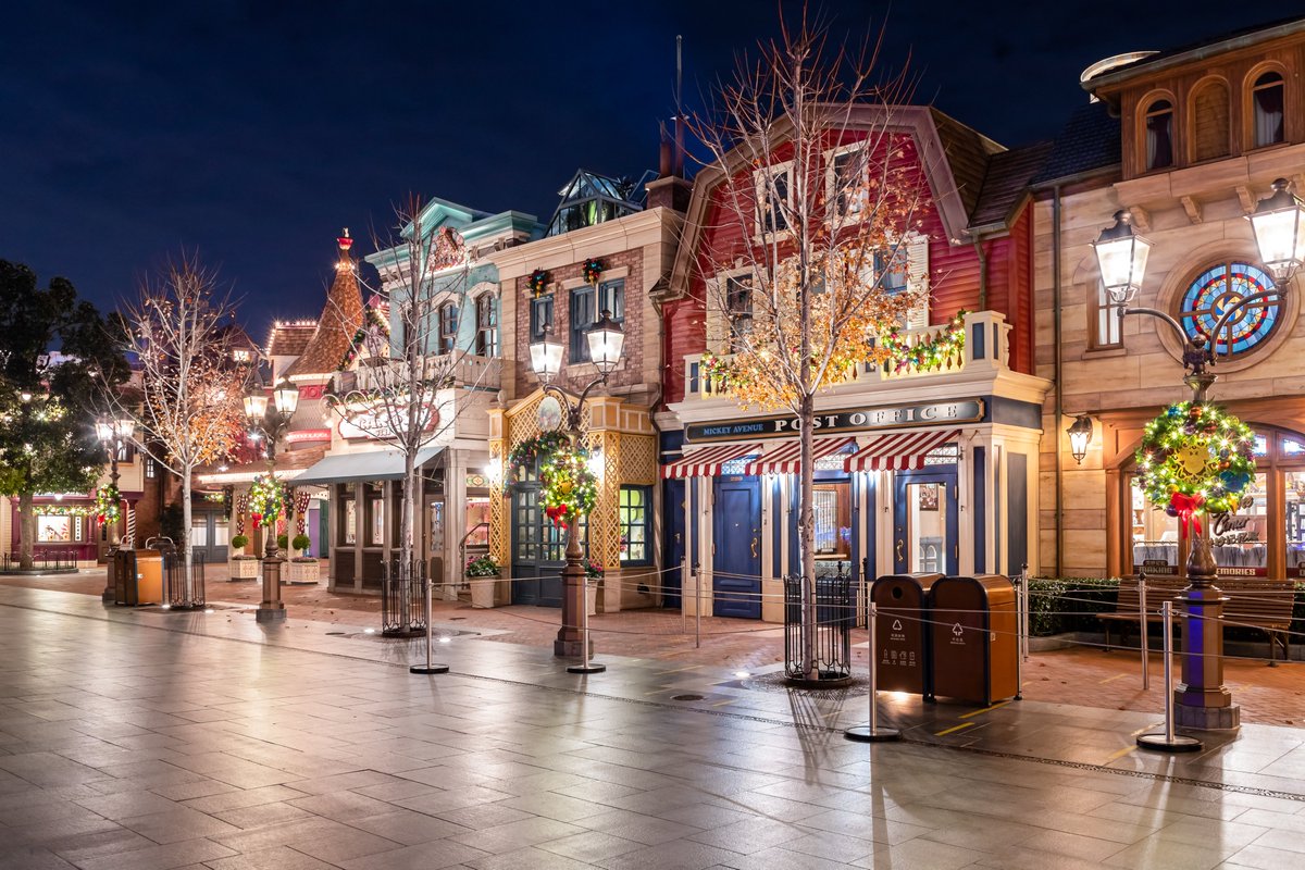 JMXLighting's tweet image. Our project case sharing-LED decoration lights shine on the building and street.
Frankfurt JMX-Booth Profile: lnkd.in/gzUrPZGf

#LEDdecorationlights #Decorationlightproject #LEDmotiflight #Christmaslight

ledjmx.com