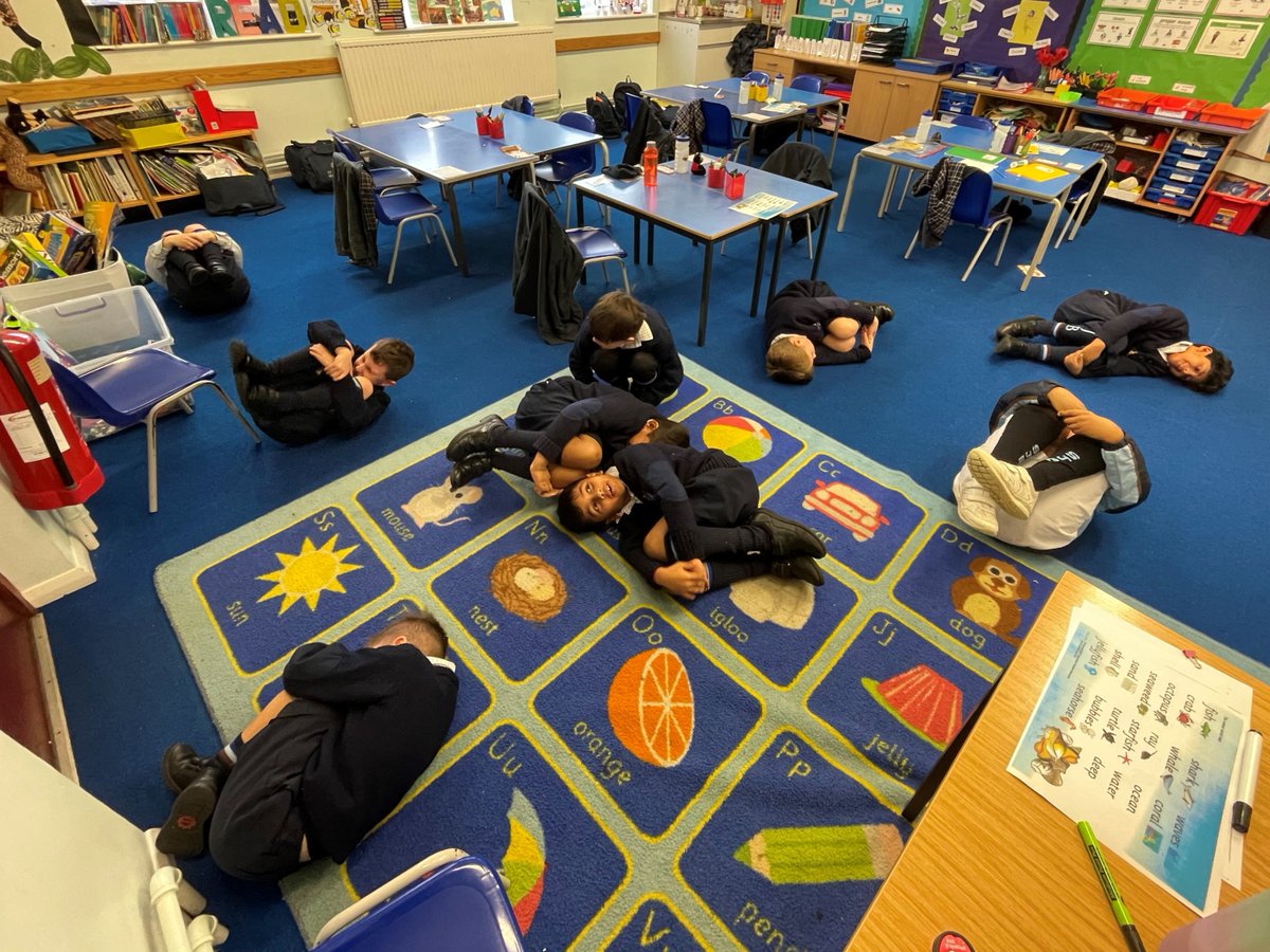 SJBWindsor's tweet photo. No, our #SJBWindsor Year 2 boys are not taking a nap! π
This week, in Science, they have been learning about how their bodies can 'squash, twist, bend and stretch.' βοΈπ #SJBpreprep #SJBscience #SJBfun https://t.co/M9vMt0haWG