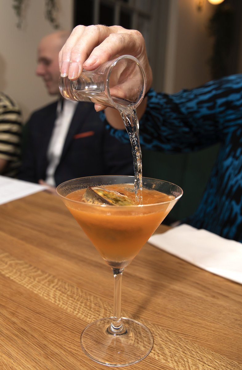 flaginnwivenhoe's tweet photo. That Friday feeling starts with a sip of your favourite tipple at The Flag…

#TheFlag #Wivenhoe #Colchester #Essex #Pub #Cocktails #PornstarMartinis #PubDrink #PubLife #LocalCompany #Beverage #Luxury https://t.co/ak3gufLdo0
