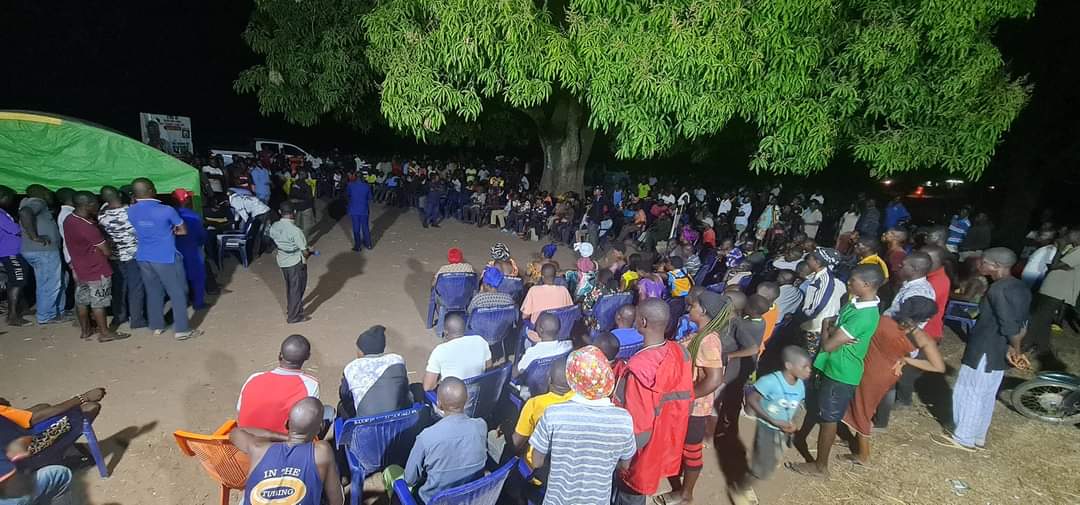 Drtorngeemalu's tweet photo. Mbadede Youths have decided for Yes Malu, Yes Obi. @PeterObi @NgLabour #PeterObiForPresident2023 #drmalu #benue #zoneA https://t.co/fGVRhn8ns9