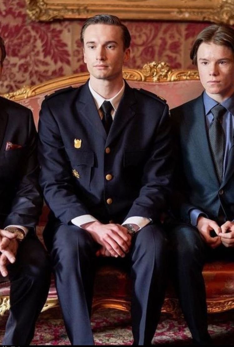 why don’t we talk about how wilhelm and erik are similar on this photo