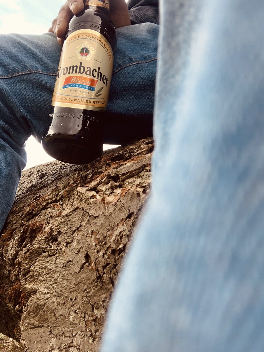 krombacherUK's tweet photo. #Win 6 bottles of our low alcohol Weizen in today's #DryJan 'Freebie Friday' comp. Follow our account and comment on the post to enter and we'll pick 1 lucky winner this Sunday at 5pm! T&amp;Cs apply, must 18 years or over. Good luck!
.
.
#comp #competition #freebiefriday #giveaway https://t.co/Ca2H1WhSZI