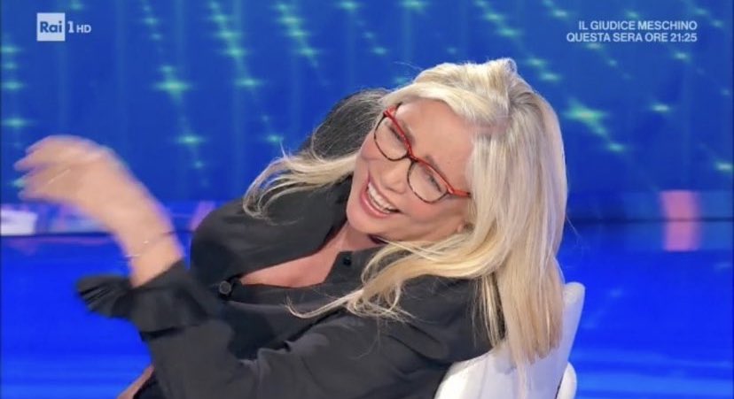 polemica__'s tweet photo. ho anche letto che la dottoressa sostiene che a Micol piaccia ancora EdoForum.
Per piacere lei è un’altra che ha fatto uso di noce moscata,se no non si spiega #incurvassi #gfvip https://t.co/xW2U5HuwEV