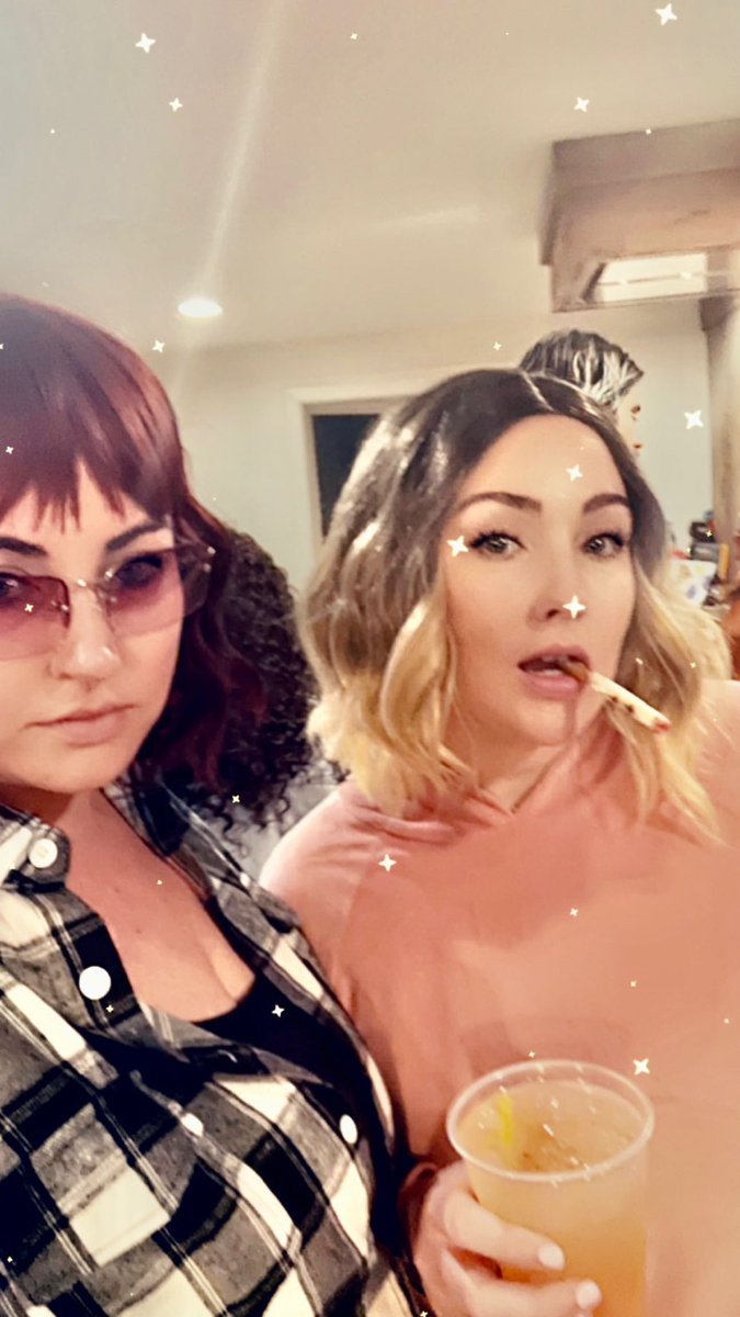 As migalhas! Taryn Zimmerman via Instagram Stories.