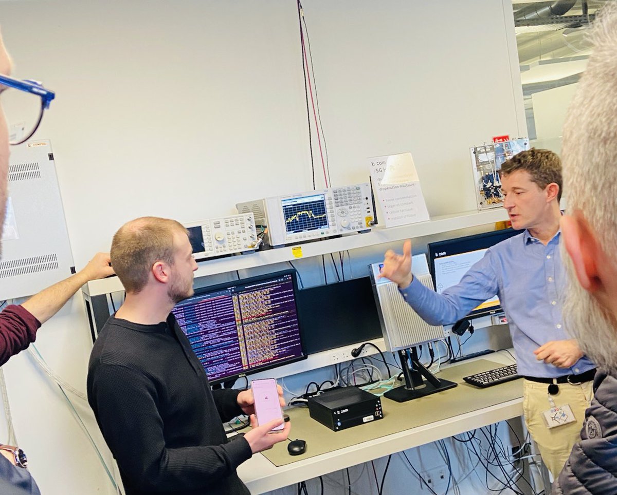 SGPI_avenir's tweet photo. À Rennes visite des locaux de @IRT_BCom soutenu par #France2030
IA, réalité augmenté, cyber, 5G, traitement d’image…un institut technologique à la pointe qui explore, conçoit et fournit des innovations aux entreprises qui veulent développer leur compétitivité grâce au numérique. https://t.co/ChlT2816Zv