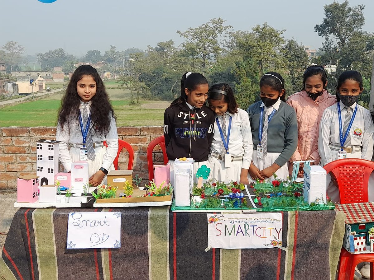 gspstewtha's tweet image. 𝑫𝒊𝒔𝒑𝒍𝒂𝒚 𝒐𝒇 𝒔𝒄𝒊𝒆𝒏𝒕𝒊𝒇𝒊𝒄 𝒌𝒏𝒐𝒘𝒍𝒆𝒅𝒈𝒆 𝒂𝒏𝒅 𝒄𝒓𝒆𝒂𝒕𝒊𝒗𝒊𝒕𝒚!

Students from G.S. Public School, Tewtha demonstrating their science projects in Science Fair, held in school campus.
.
.
#GSPublicSchool #gsps #gspstewtha #gspublicschooltewtha #tewtha