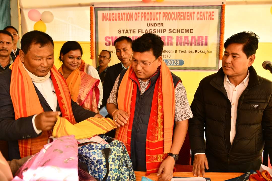 BTR CEM <a href="/PramodBoroBTR/">Pramod Boro</a> inaugurated Product Procurement Centre under the State Flagship Scheme 'Swanirbhar Naari' at Kokrajhar today. 

#AIRPic: Preetam