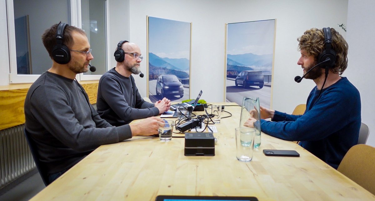 CleanElectric (@cleanelectrcast) on Twitter photo Für die Sendung am Wochenende haben wir gestern <a href="/SonoMotors/">SonoMotors</a> besucht und mit CEO und Gründer Jona Christians (unter anderem) über die Zukunft des Sion gesprochen. #savesion Für die Sendung am Wochenende haben wir gestern <a href="/SonoMotors/">SonoMotors</a> besucht und mit CEO und Gründer Jona Christians (unter anderem) über die Zukunft des Sion gesprochen. #savesion