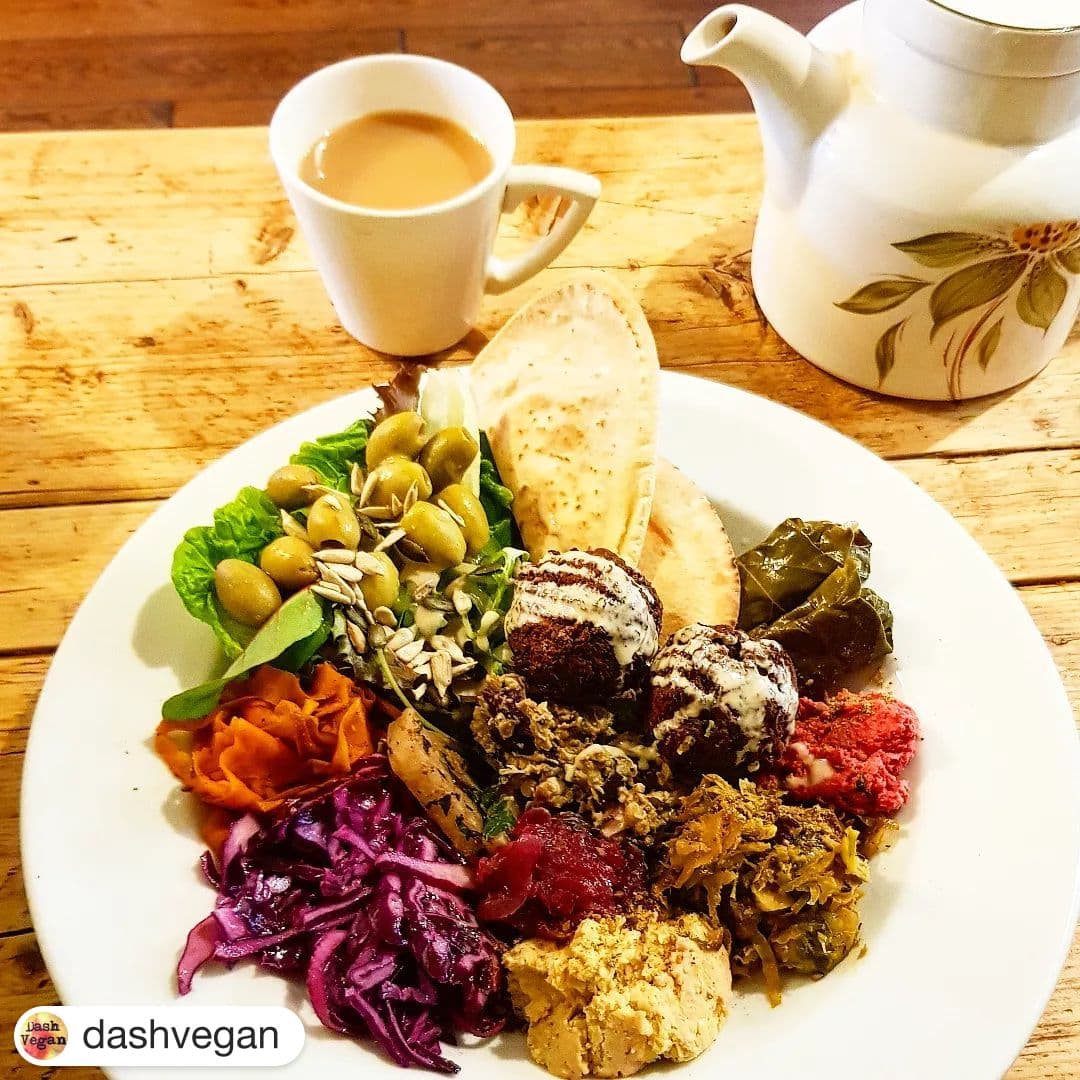 CrocusCafe's tweet photo. 💚📸 CUSTOMER SNAP ✨
.
Love this shot of our Mezze, available on our day time menu:
Wed - Sun 10-5pm 👏
.
#Repost Thank you @dashvegan 🥰 with @get.repost
.
#vegannotts #vegannottingham #nottinghamvegans #nottsvegan #vegannottsfood #nottinghamfood #glutenfreevegan #coeliacvegan https://t.co/QL3AmEIXT8
