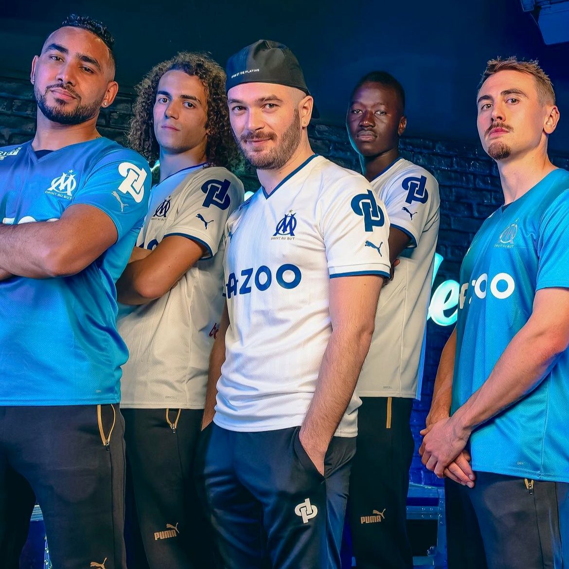 Midi/Minuit (@midiminuit__) on Twitter photo 🚨 CONCOURS MIDI/MINUIT !
Tente de remporter le maillot de l’Olympique de Marseille avec le sponsor de JUL, D’OR ET DE PLATINE ! 🔵⚪️
Pour participer, RT + Follow <a href="/midiminuit__/">Midi/Minuit</a>. 🚨 CONCOURS MIDI/MINUIT !
Tente de remporter le maillot de l’Olympique de Marseille avec le sponsor de JUL, D’OR ET DE PLATINE ! 🔵⚪️
Pour participer, RT + Follow <a href="/midiminuit__/">Midi/Minuit</a>.