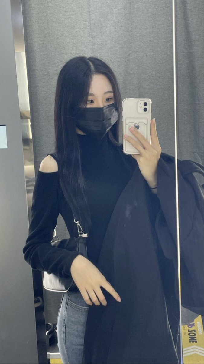 Naxin0106's tweet photo. 我這麼可愛 確定不來密我？ https://t.co/1y6PVqlDHg
