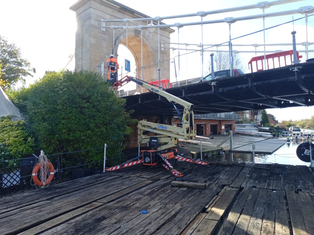 Topbond has recently completed the refurbishment and painting of the Marlow bridge, carrying out the works from a Uniflote pontoon along with Schottel tugs and safety boat. 
Please get in contact with Martin on 07753570390 or email info@topbond.co.uk to discuss your requirements.