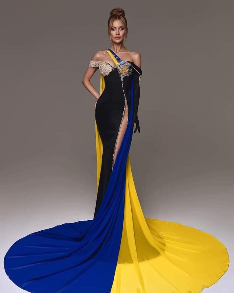 2022 Gold Yellow Mermaid Prom Dress With Black Appliques Women Long Train  Formal Plus Size Evening Dress Party Vestido D
