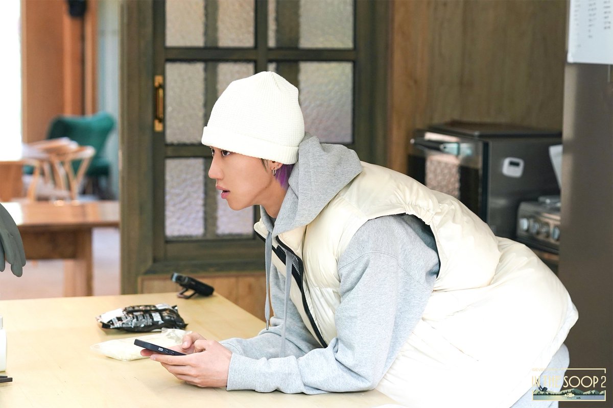 mawrsmawrs's tweet photo. Junhao for IN THE SOOP Official Teaser 1 https://t.co/V6oejAffRQ