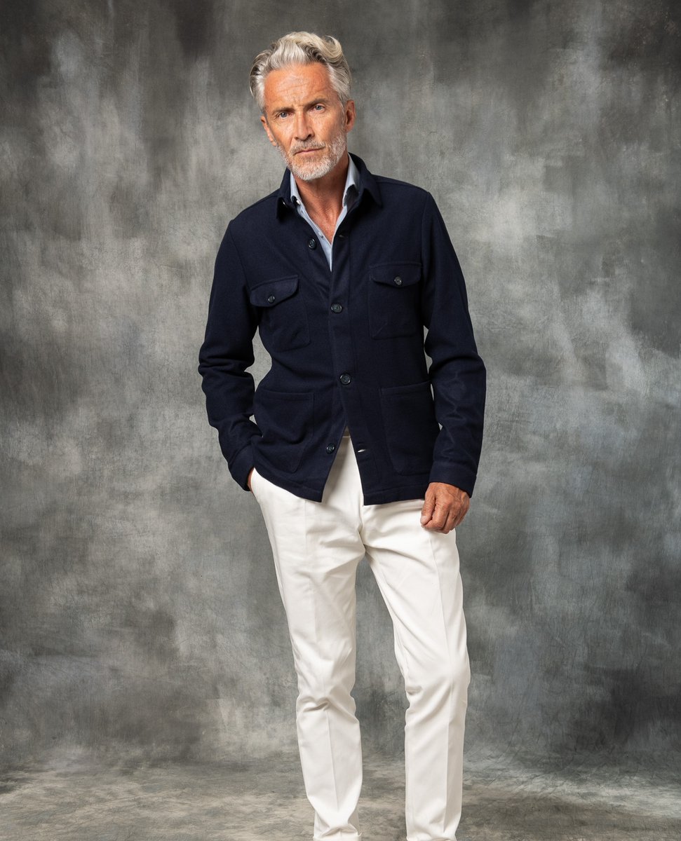 ParmaPini's tweet photo. Our must-have blue safari jacket in flannel is currently 20% off. This is a perfect transeasonal piece to wear during the winter or spring.

https://t.co/Aiw4wpeB7q

#privatesale #menswear #shoppingday #sales #wintersales #safarijacket #flanneljacket #flannel #transeasonal https://t.co/v2NYldMJ12