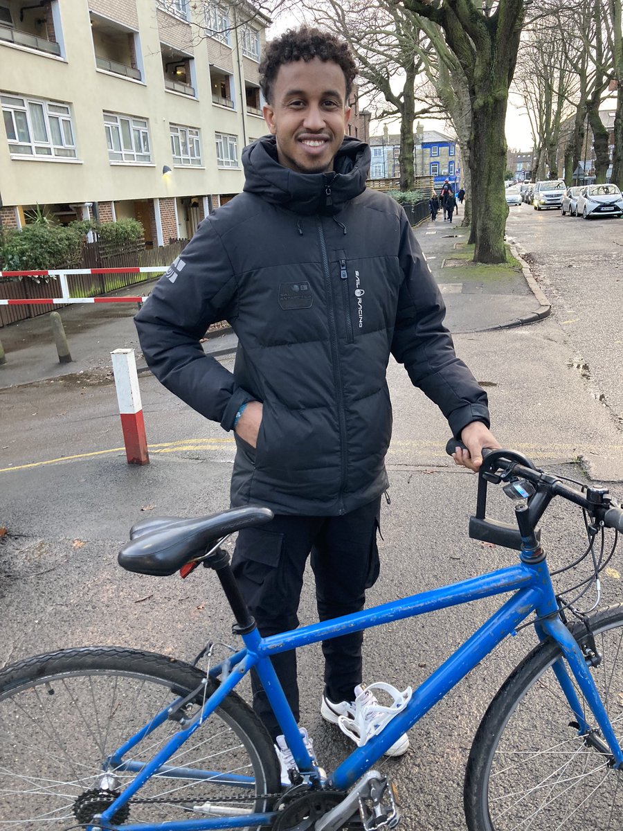 Time for #GoodNewsFriday: it’s 18yo asylum-seeker A, who needed emergency hosting one Friday in November. (3 hours from referral to hosting!) Now moving on to a hostel and with a bike given by our donor, so he can ride, free, to his nearby college. #RefugeeStatus next?