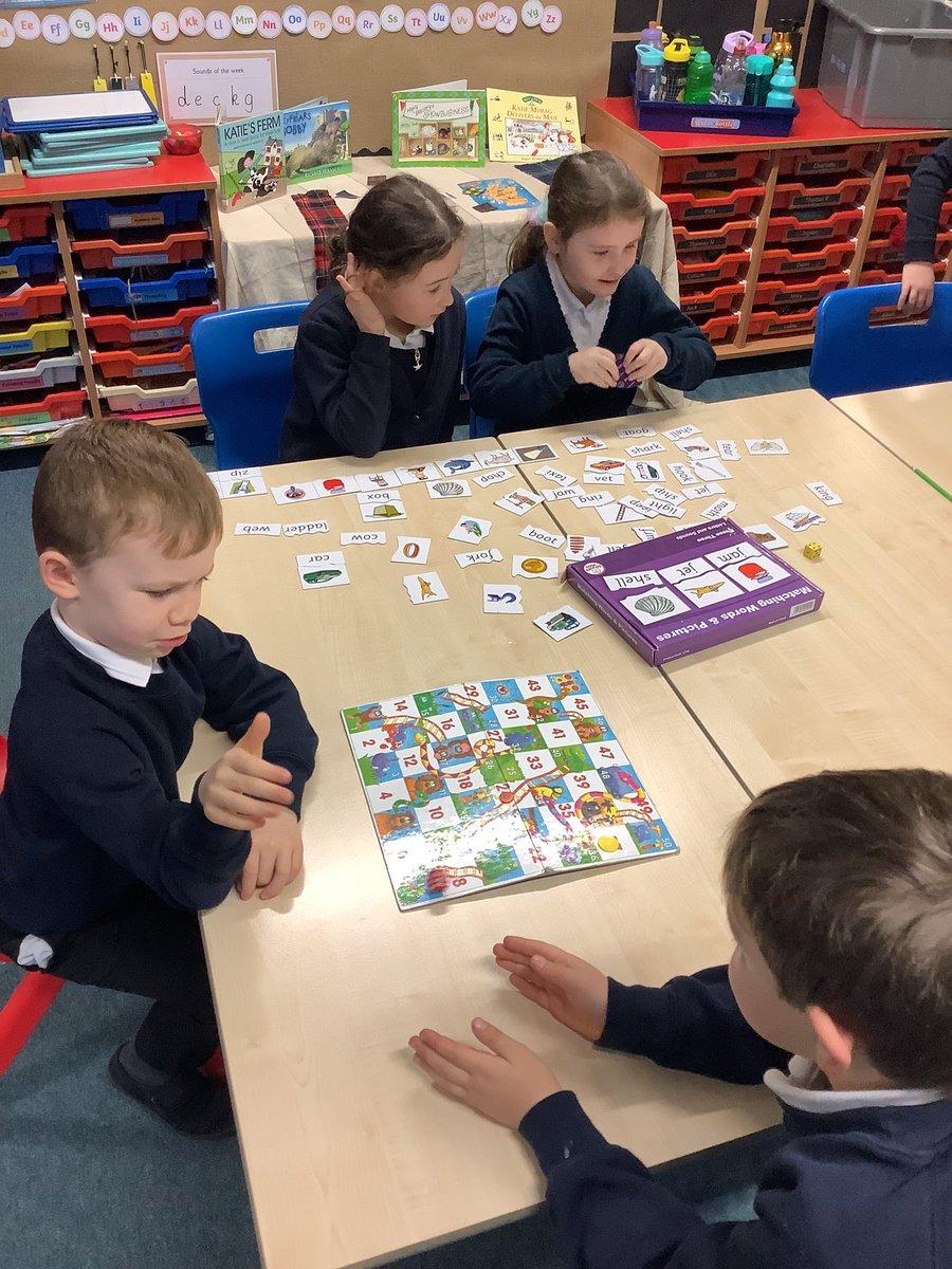 MrsMacaulayCPS's tweet photo. Primary 1 enjoyed taking turns and working together when playing a range of games. @carmondean_ps https://t.co/WlcTj6qud5