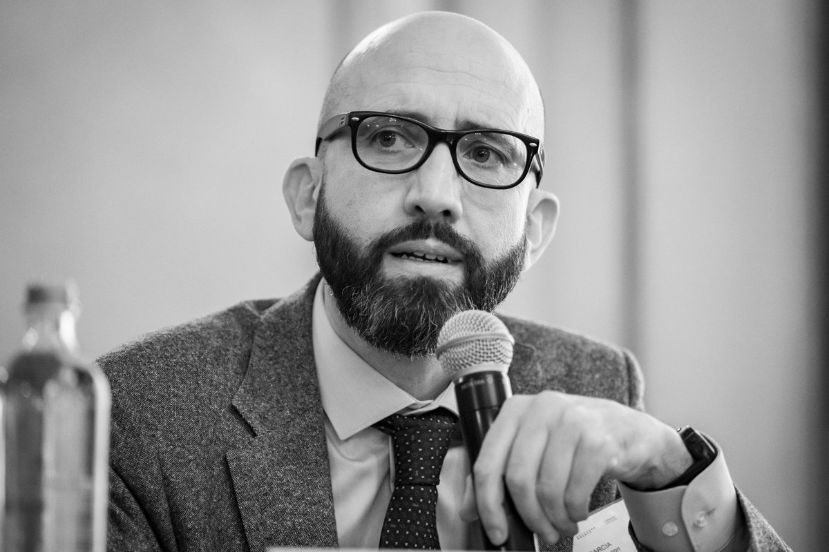 CompetitionLaws's tweet photo. There is a strong relationship between the Facebook fans and the live audience, and this is used to estimate the broadcasting revenues. 
#AntónGARCIA #CompassLexecon #SportGovernanceEU #Antitrust #CompetitionLaw https://t.co/psys9I2jzk