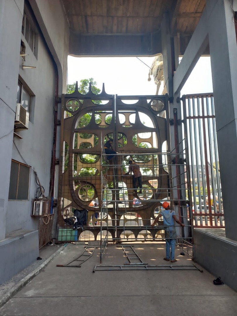 ASIRIMagazine's tweet photo. Advocacy Group Bemoans the Destruction of TBS Iconic Gates: https://t.co/pW7MWkngfd
#SAVETBS #SaveOurHistoricalLandmark #ProtectOurHistory https://t.co/XJNIrds4Y1