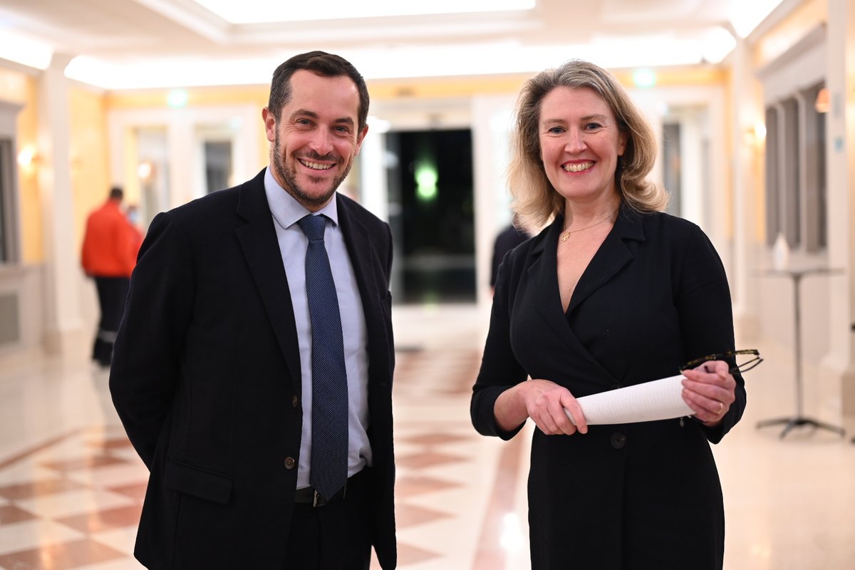 MvtConservateur's tweet photo. Vous étiez très nombreux aux vœux de @LaurenceTrochu pour le @MvtConservateur. 
L’union fait la force ! 
Merci @ericZemmour, @nicolasbay, @PhilippePemezec , @BrunoNorthCNIP @jfpoisson78 
2⃣0⃣2⃣3⃣ sera l'année de l’écologie conservatrice 🌿#voeux2023 https://t.co/nIAs4xs1mB