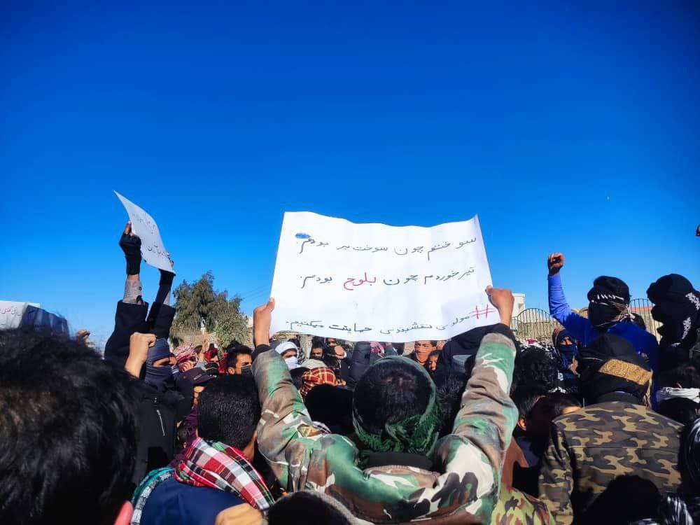 PanahiRafiq's tweet photo. جمعه ۲۳دی ۱۴۰۱
        
 زاهدان 
سوختم چون سوختبر بودم، تیر خوردم چون بلوچ بودم»
#بلوچستان 
#IRGCterrorsts https://t.co/Am1FNyErK3