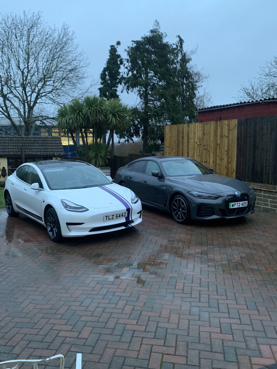 Busy_Books's tweet photo. Oooh the dilemma! Time for a change? Comparing electric! Think I should become a What Car specialist! Thoughts… #ElectricVehicles #livinggreen @dicklovett @Tesla @BMW #speedfreak https://t.co/NC6NMyKbaQ