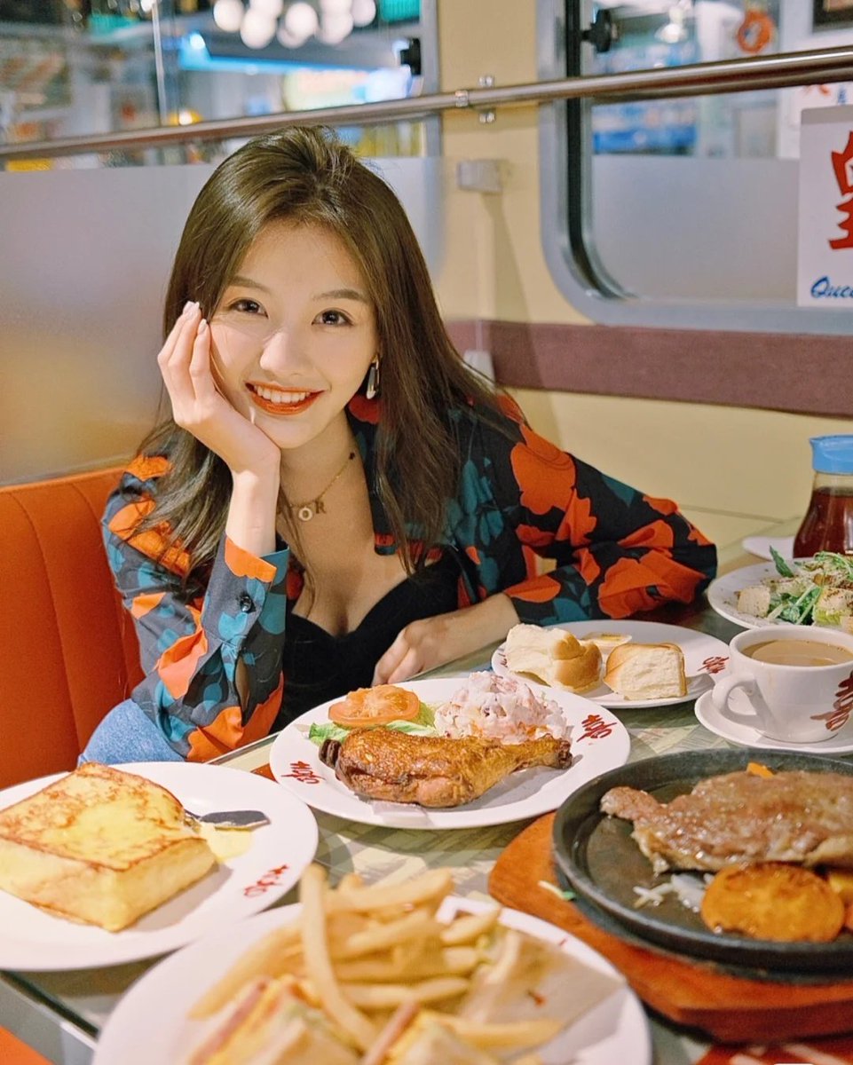 很大很大的橙子 tweet media